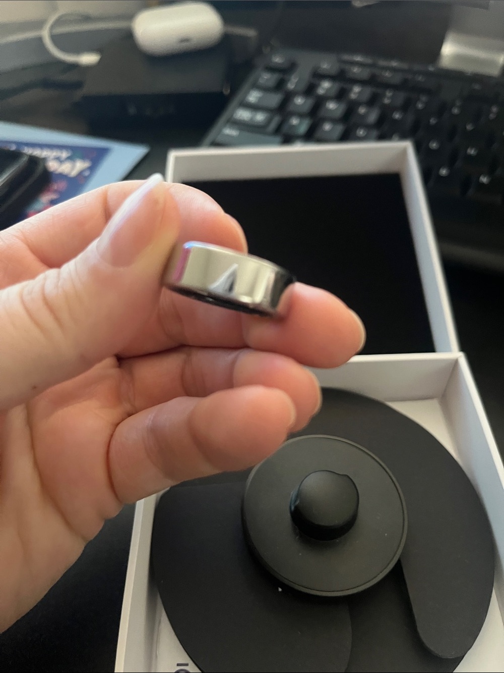Oura Ring Gen3 Heritage Silver Smart Ring — Size 9 - Picture 5 of 6